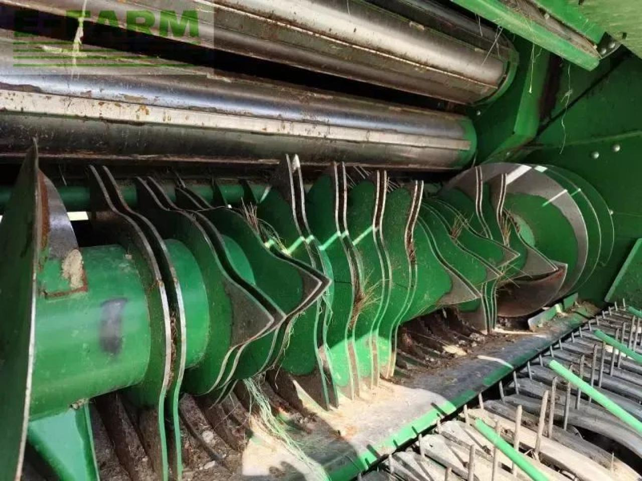 John Deere v451r - Прес-підбирач тюковий: фото 5 John Deere v451r - Прес-підбирач тюковий: фото 5