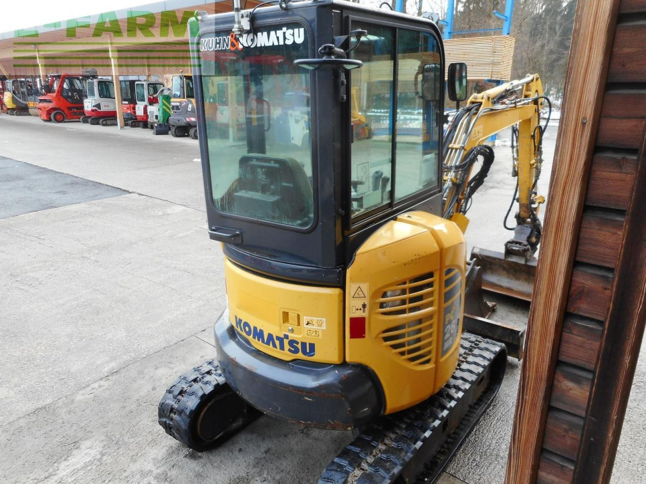Komatsu pc 26mr-3 ( 2.710kg ) mit powertilt - Міні-екскаватор: фото 4 Komatsu pc 26mr-3 ( 2.710kg ) mit powertilt - Міні-екскаватор: фото 4