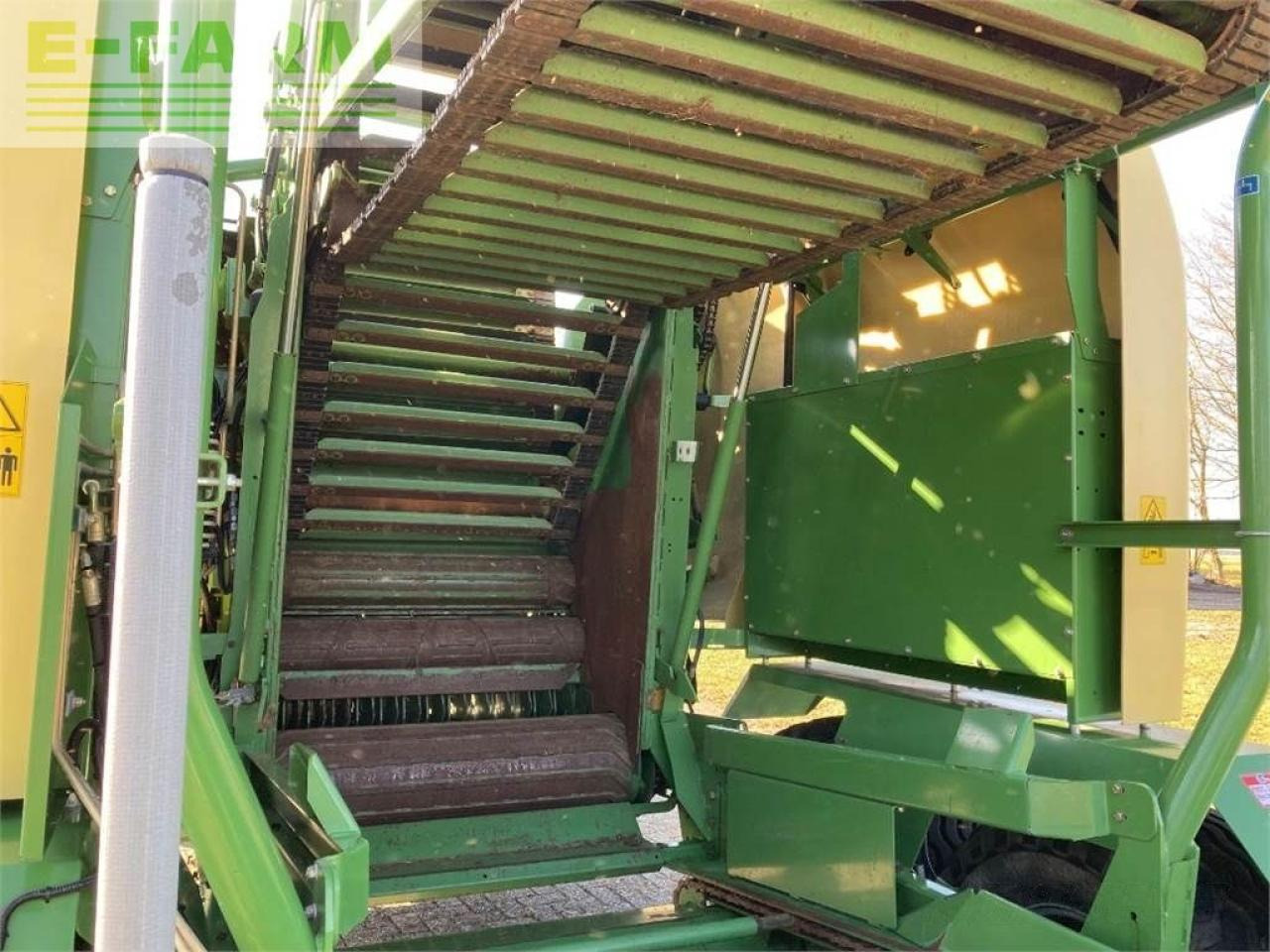 Прес-підбирач тюковий Krone comprima cv 150 xc: фото 8