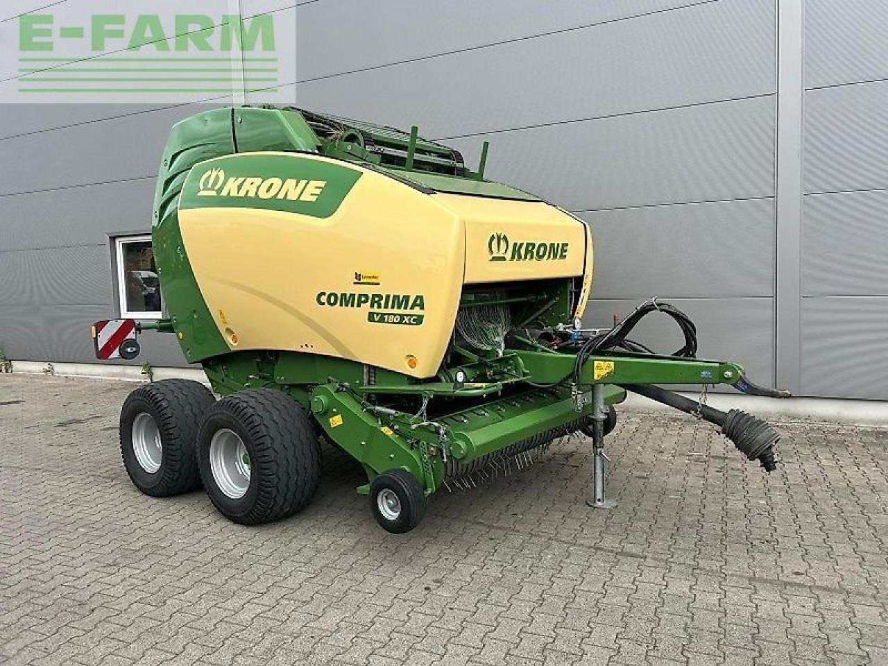 Krone comprima v 180 xc - Прес-підбирач тюковий: фото 1 Krone comprima v 180 xc - Прес-підбирач тюковий: фото 1