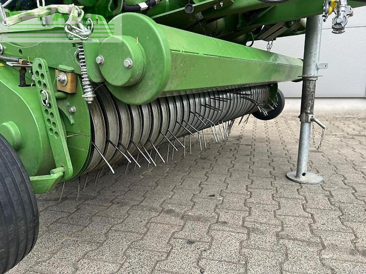 Krone comprima v 180 xc - Прес-підбирач тюковий: фото 5 Krone comprima v 180 xc - Прес-підбирач тюковий: фото 5