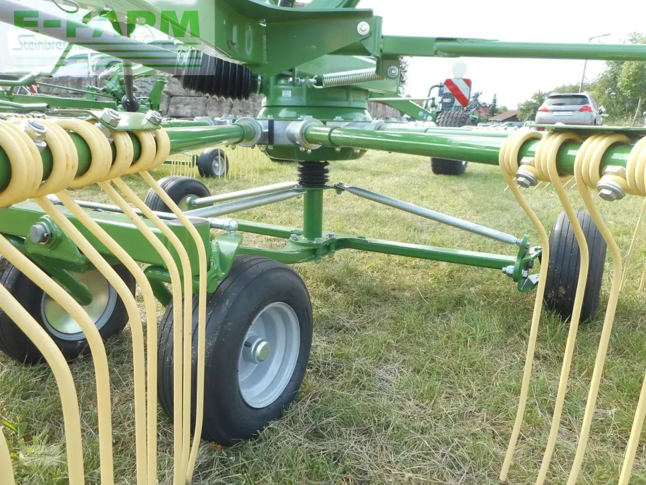 Krone swadro ts 680 twin - Сіноворушилка: фото 4 Krone swadro ts 680 twin - Сіноворушилка: фото 4