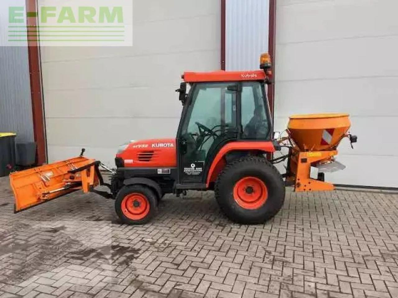 Kubota stv 32 - Трактор: фото 1 Kubota stv 32 - Трактор: фото 1