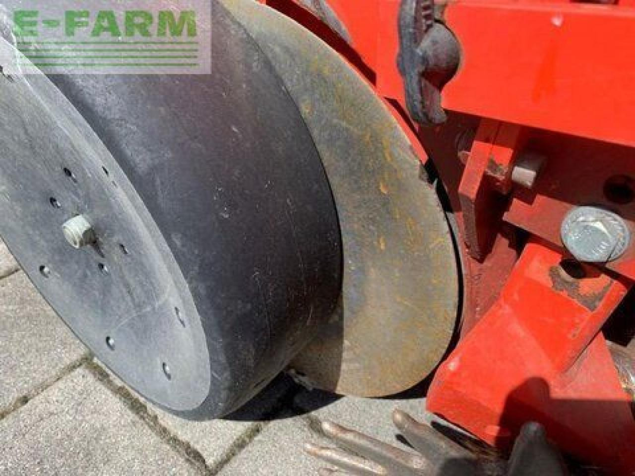 Kuhn maxima 2 rt - Сівалка точного висіву: фото 5 Kuhn maxima 2 rt - Сівалка точного висіву: фото 5