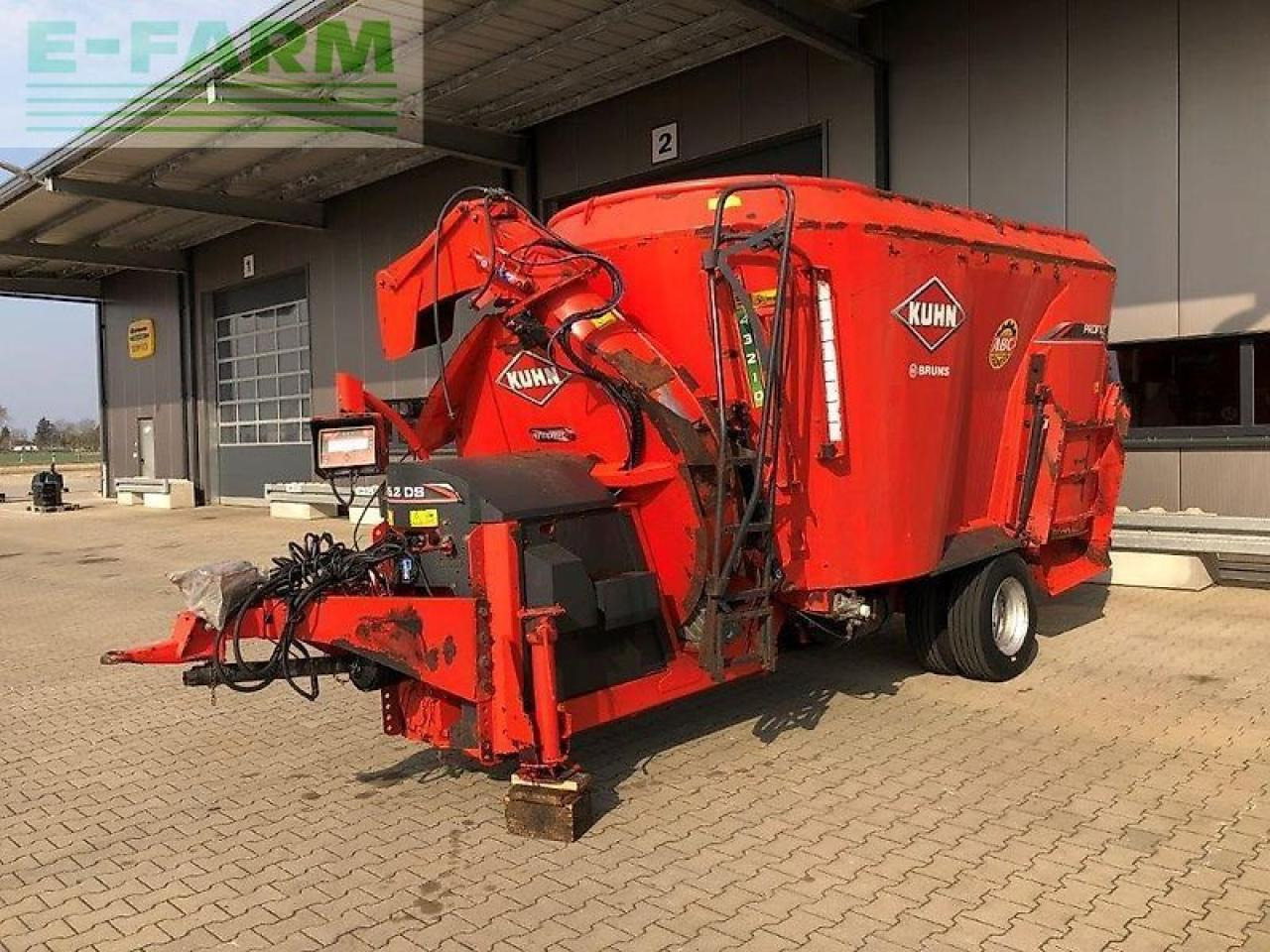 Kuhn profile plus 16.2 ds - Техніка для тваринництва: фото 1 Kuhn profile plus 16.2 ds - Техніка для тваринництва: фото 1