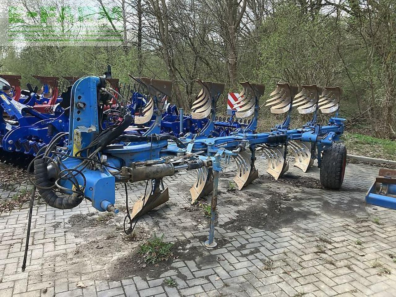Lemken juwel 8 v t 5/1 drehpflug 6 schar - Плуг: фото 1 Lemken juwel 8 v t 5/1 drehpflug 6 schar - Плуг: фото 1