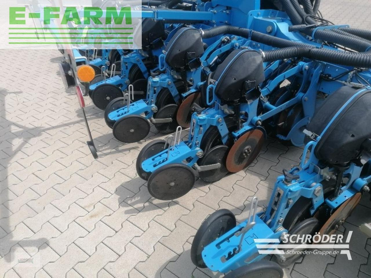 Lemken solitair 23/1900 / azurit 9/8.75 k d - Сівалка точного висіву: фото 4 Lemken solitair 23/1900 / azurit 9/8.75 k d - Сівалка точного висіву: фото 4