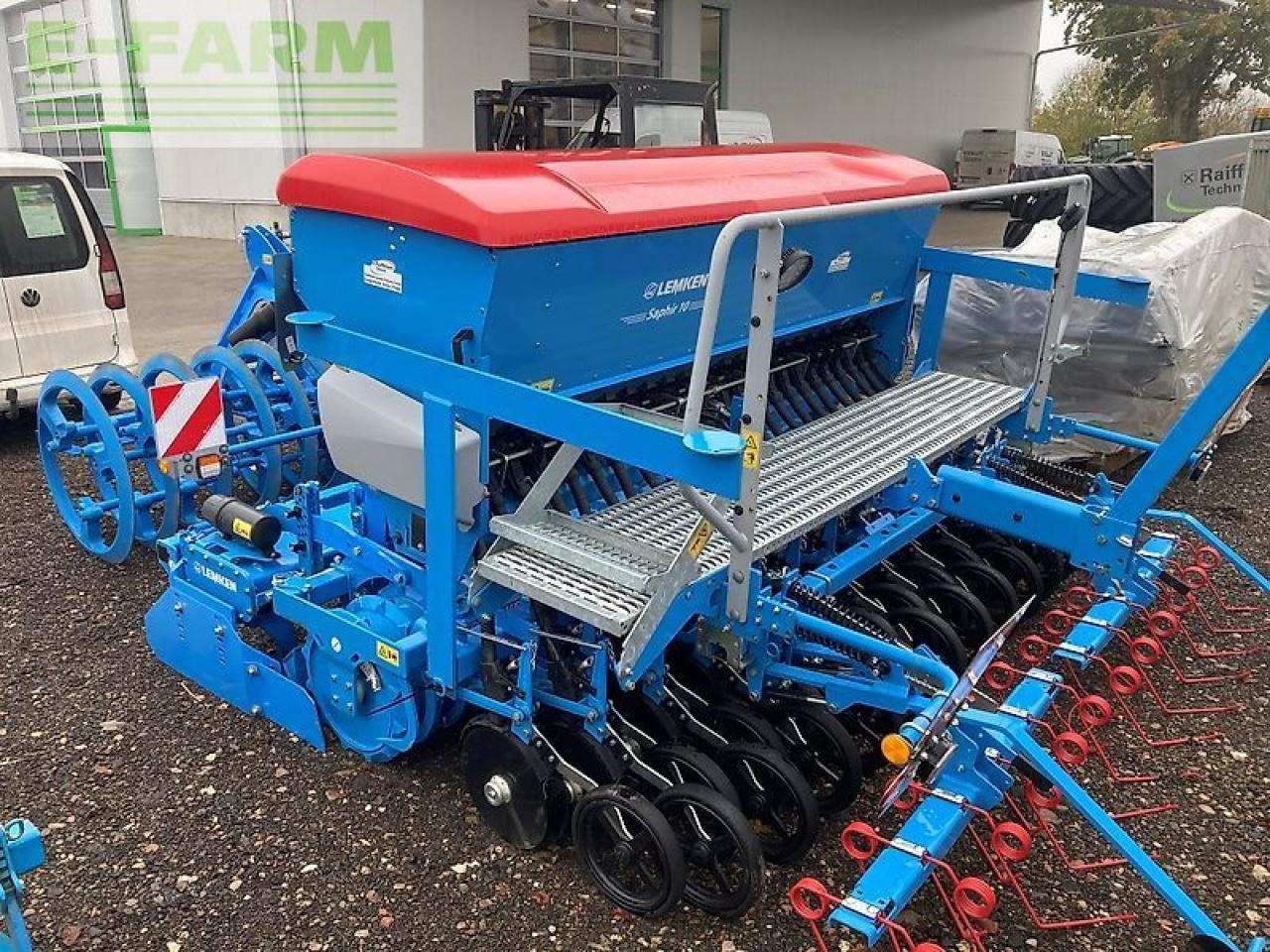 Lemken zirkon 12/300 + saphir 10/300 - Техніка для обробки ґрунту: фото 1 Lemken zirkon 12/300 + saphir 10/300 - Техніка для обробки ґрунту: фото 1