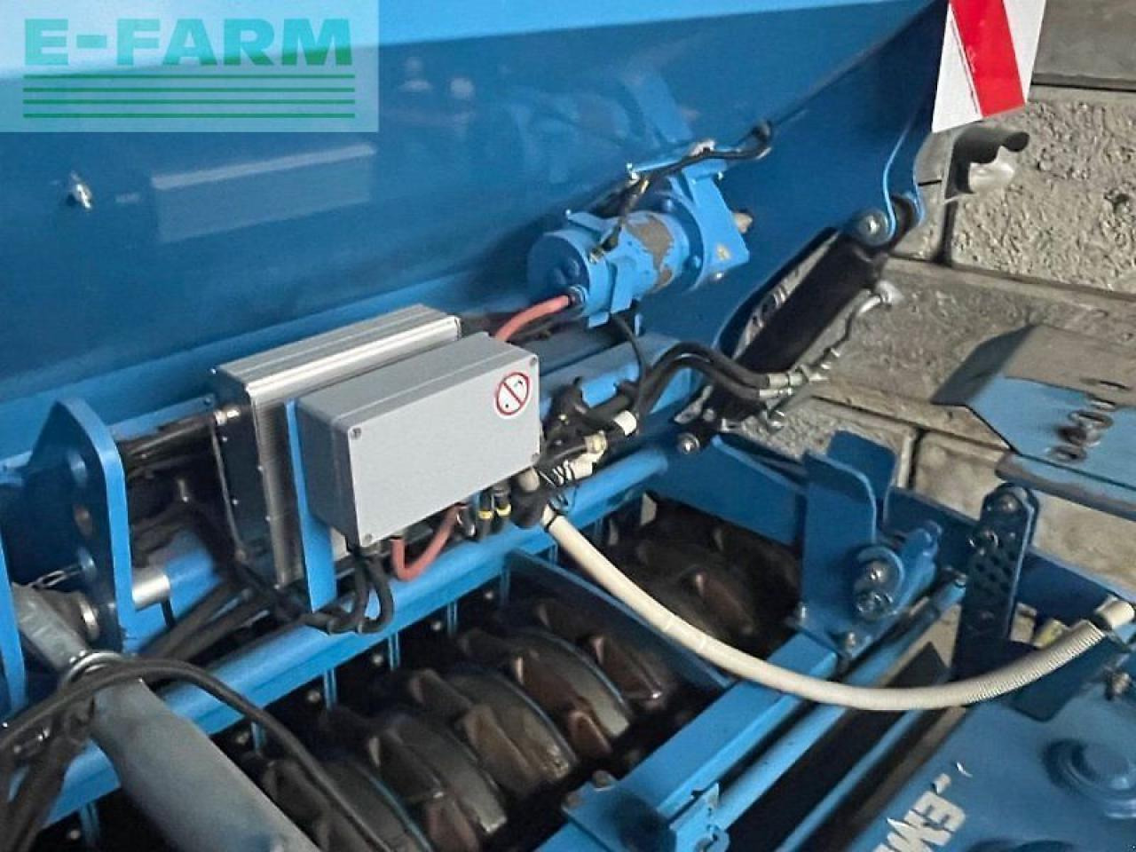 Lemken zirkon 12 + saphir 8 - Сівалка: фото 3 Lemken zirkon 12 + saphir 8 - Сівалка: фото 3