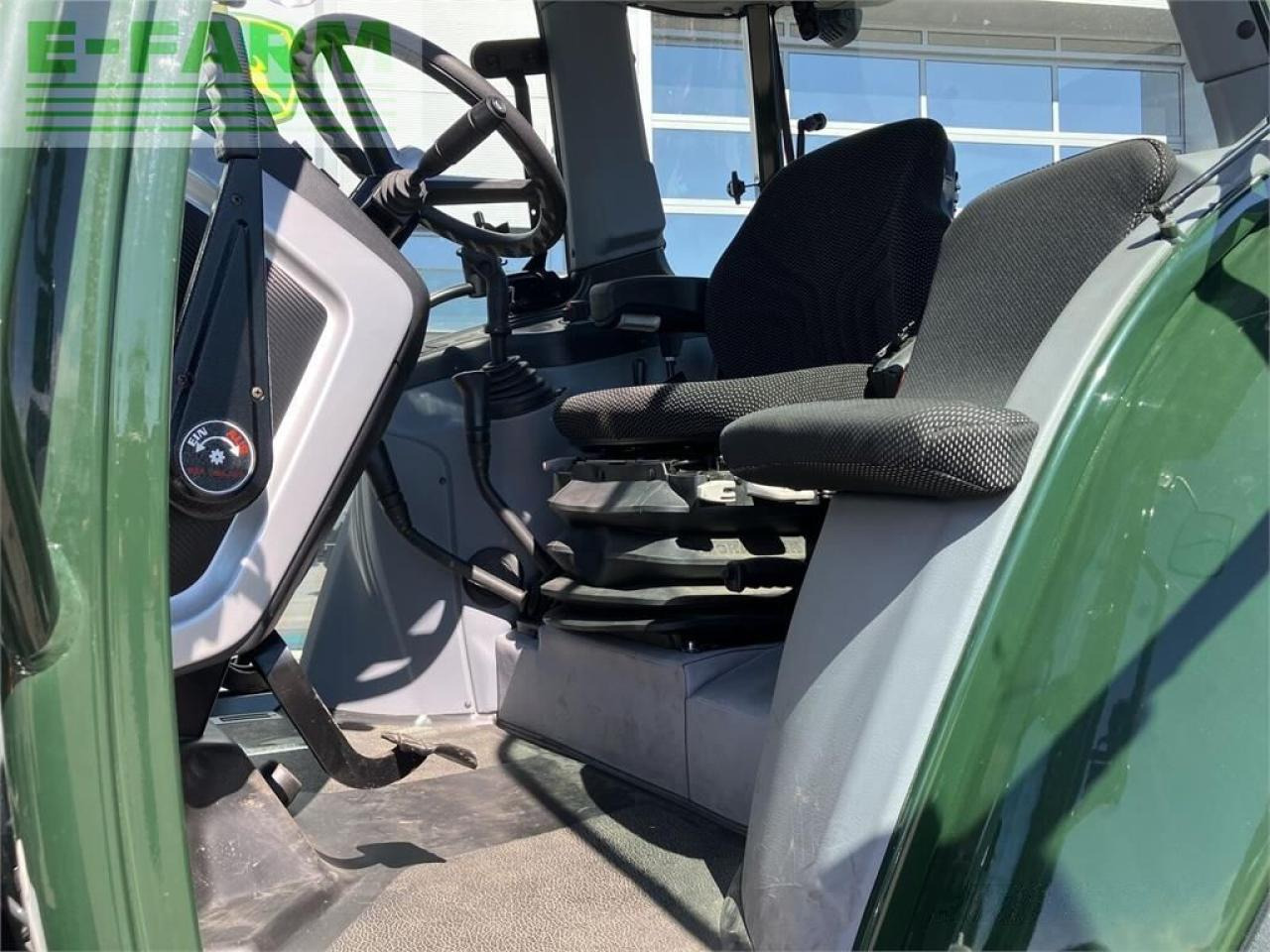 Lindner lintrac 75ls - Трактор: фото 5 Lindner lintrac 75ls - Трактор: фото 5