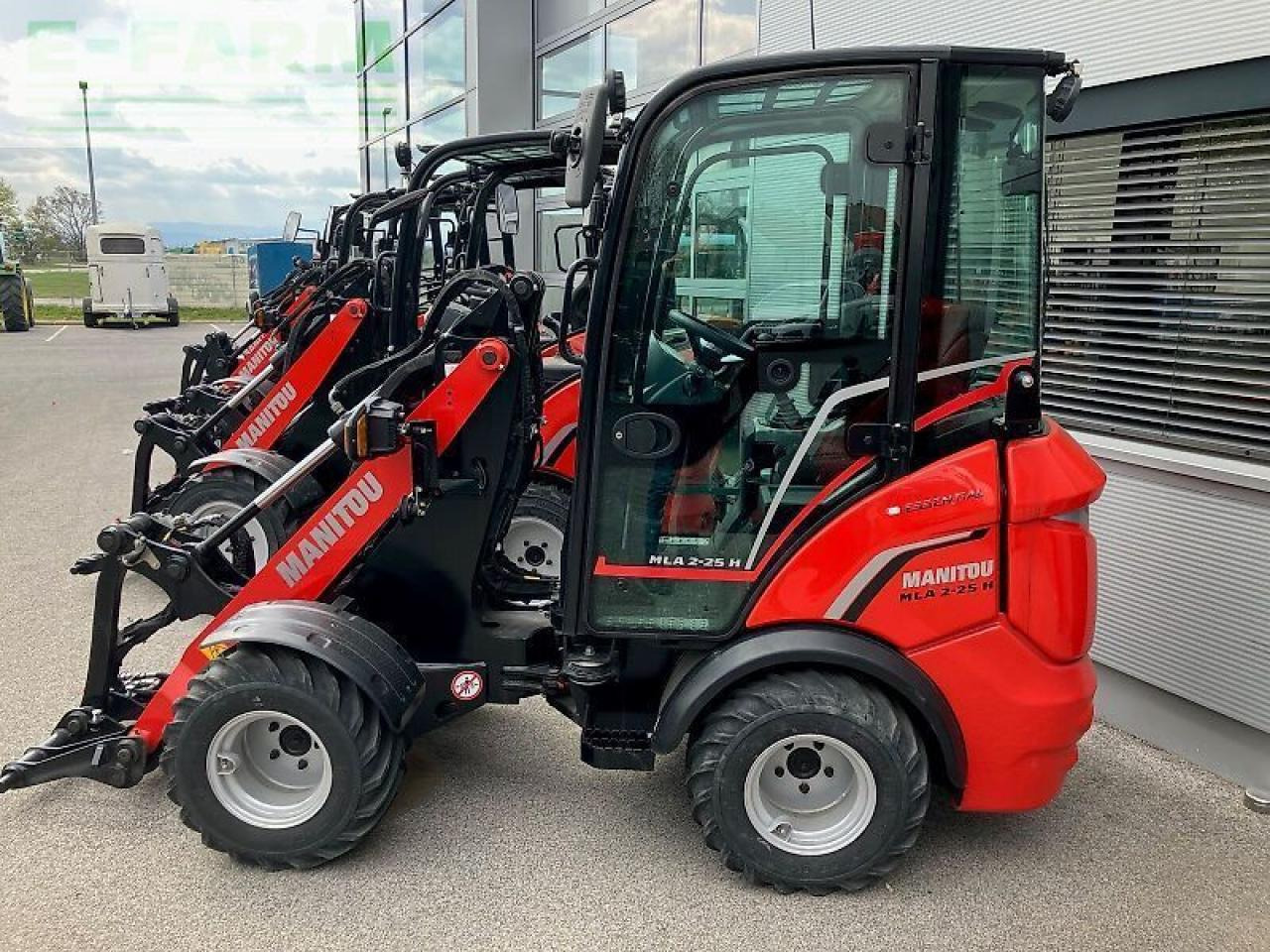 Компактний фронтальний навантажувач Manitou mla2-25: фото 11