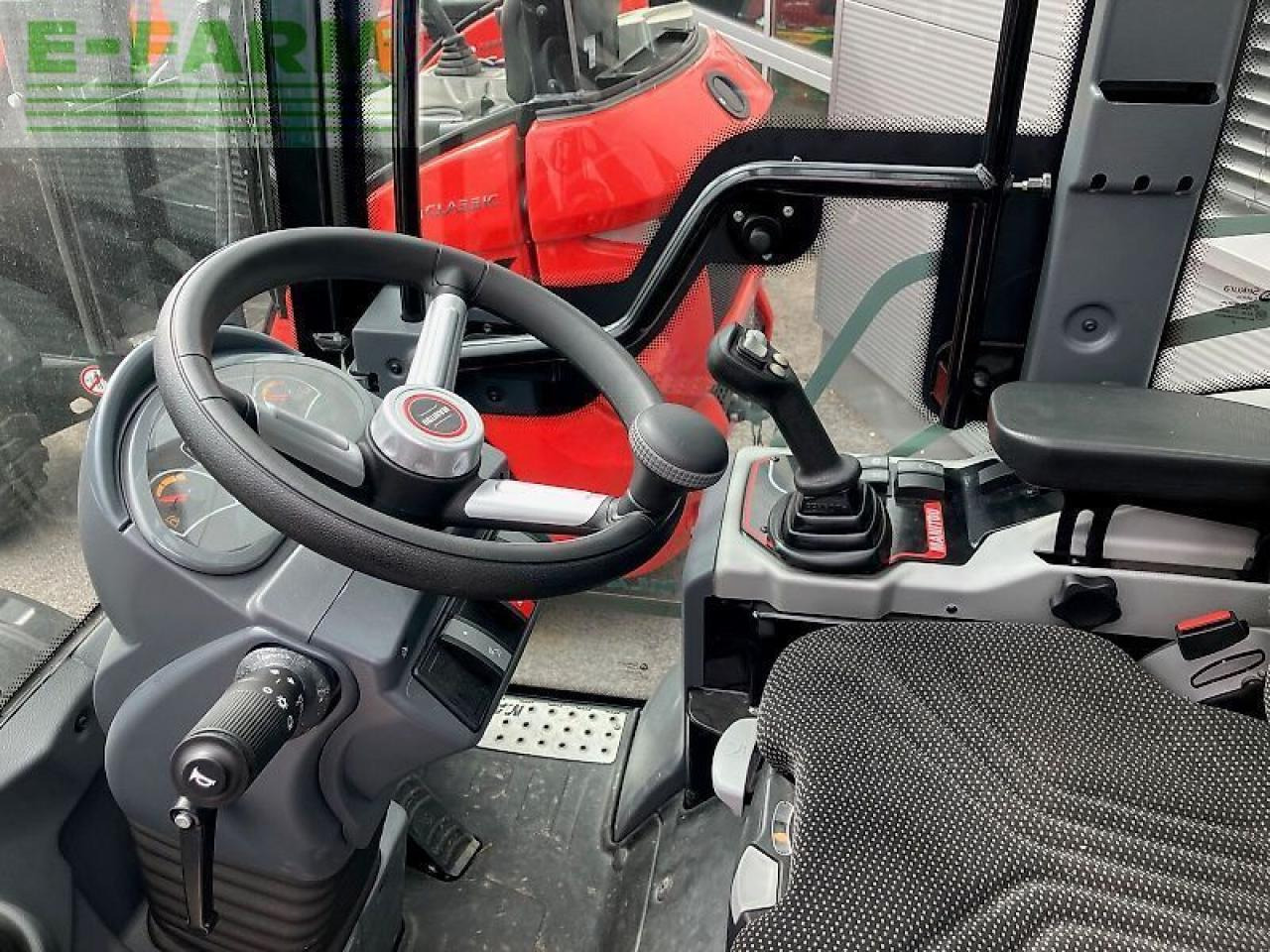 Компактний фронтальний навантажувач Manitou mla2-25: фото 8