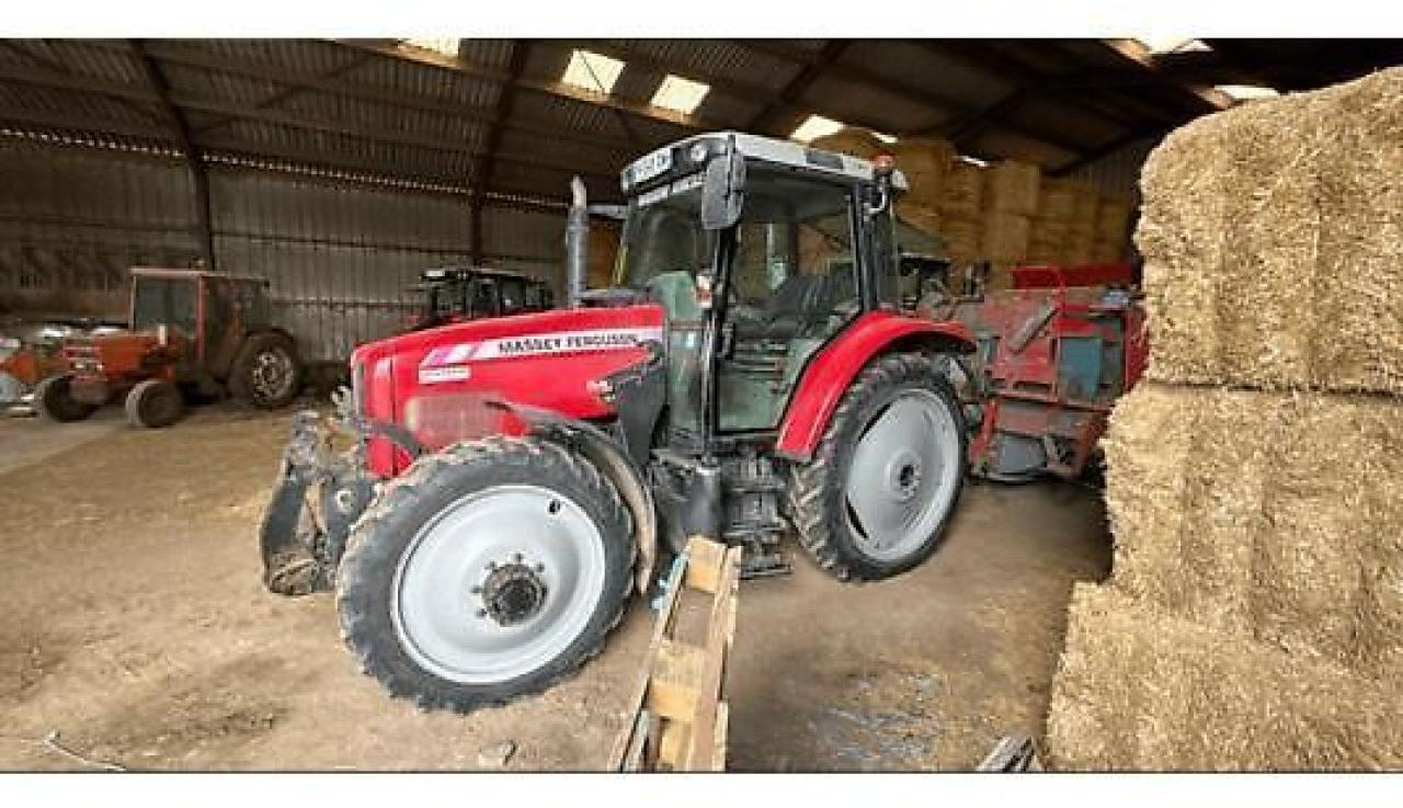 Massey Ferguson 5460 - Трактор: фото 4 Massey Ferguson 5460 - Трактор: фото 4