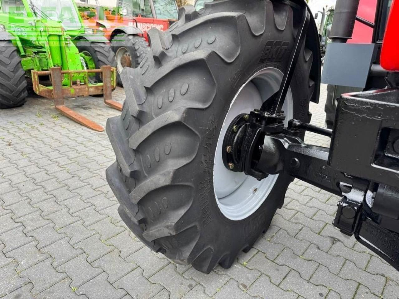 Трактор Massey Ferguson 5470 dyna-4: фото 20