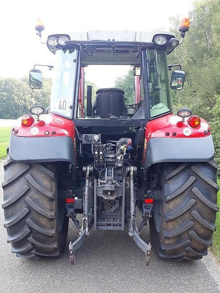 Massey Ferguson 5713 sl - Трактор: фото 4 Massey Ferguson 5713 sl - Трактор: фото 4