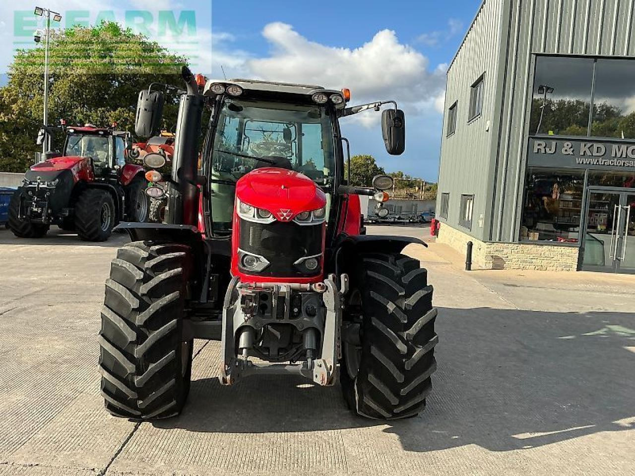Massey Ferguson 6713s dyna6 tractor (st24311) - Трактор: фото 3 Massey Ferguson 6713s dyna6 tractor (st24311) - Трактор: фото 3
