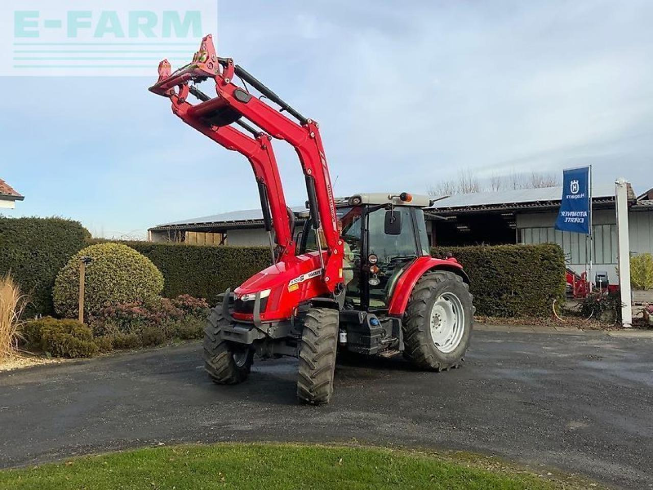 Massey Ferguson mf 5709 s - Трактор: фото 1 Massey Ferguson mf 5709 s - Трактор: фото 1