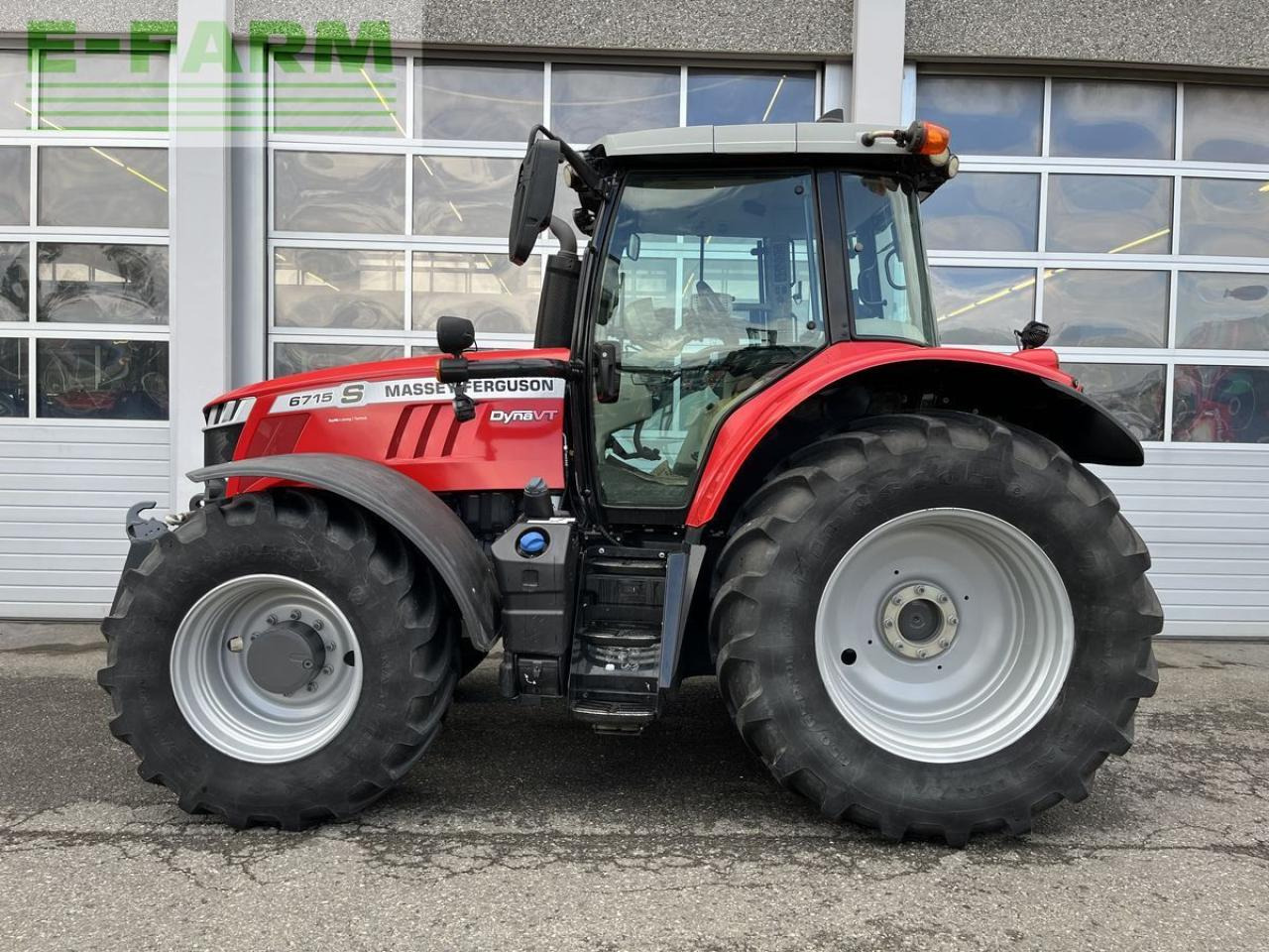 Massey Ferguson mf 6715 s dyna-vt exclusive Exclusive - Трактор: фото 3 Massey Ferguson mf 6715 s dyna-vt exclusive Exclusive - Трактор: фото 3