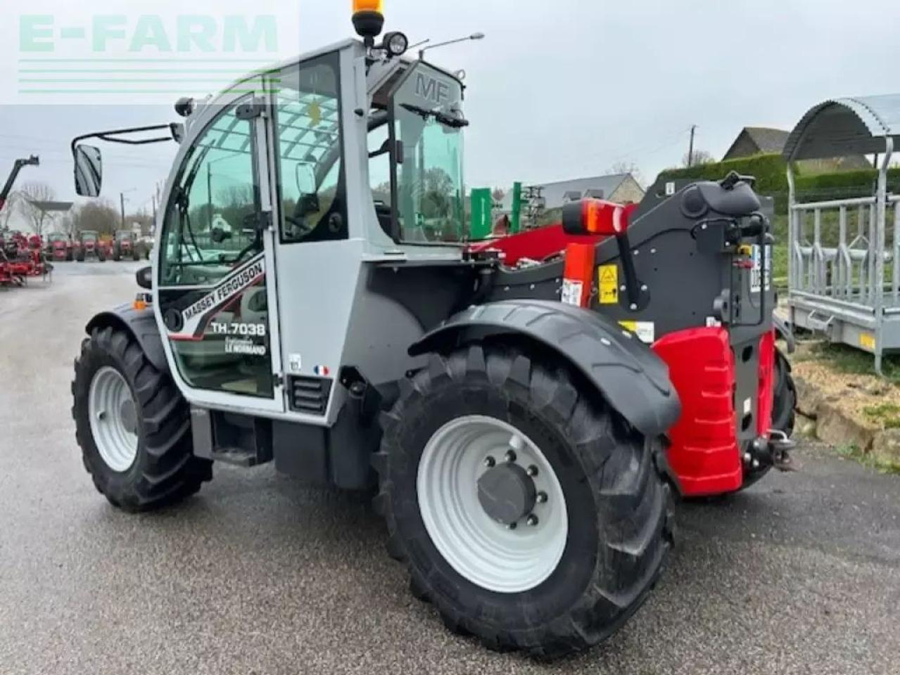 Massey Ferguson mfth7038 - Навантажувач телескопічний: фото 4 Massey Ferguson mfth7038 - Навантажувач телескопічний: фото 4