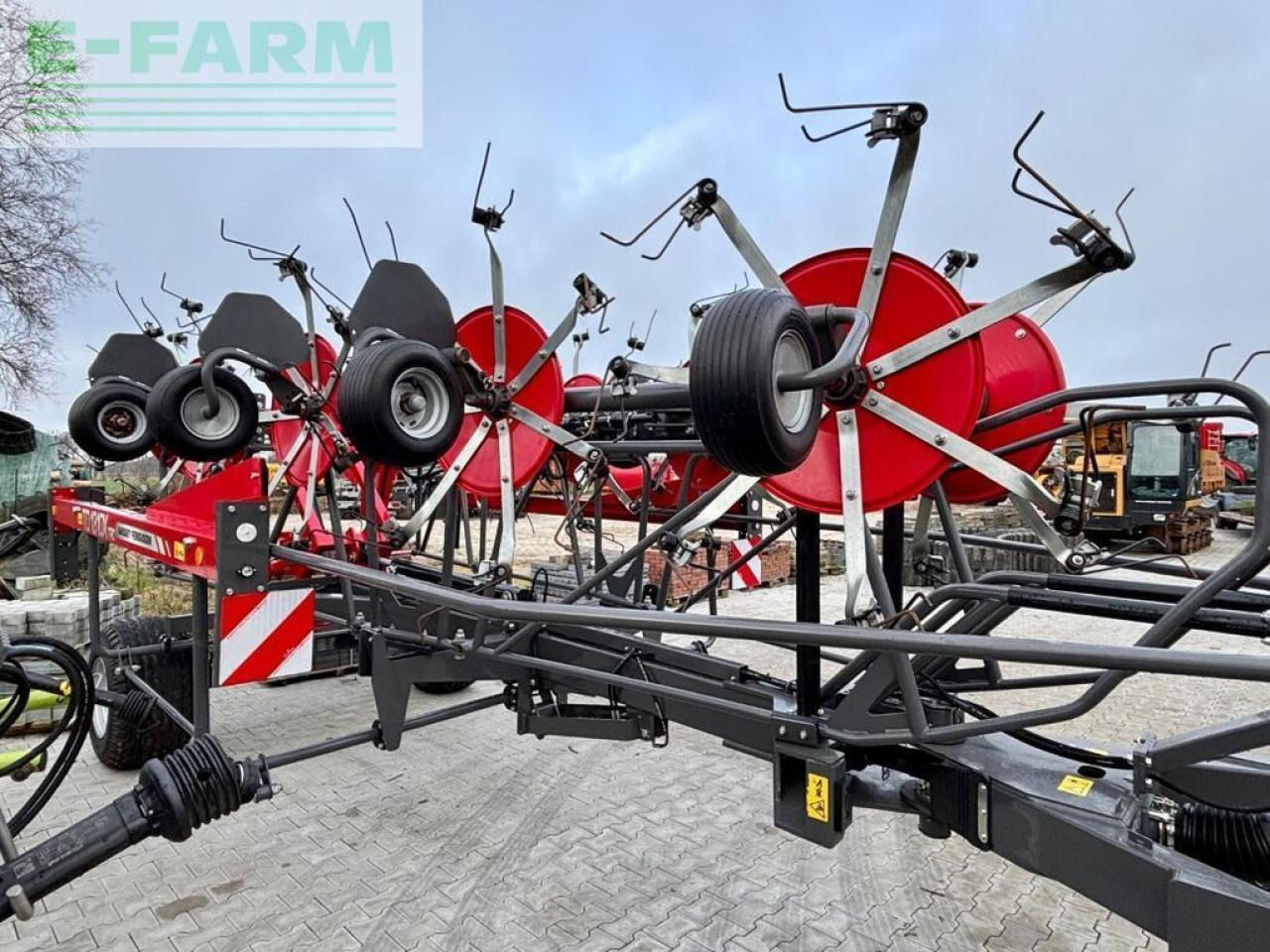 Massey Ferguson td 1310 x trc, wie neu ! - Сіноворушилка: фото 4 Massey Ferguson td 1310 x trc, wie neu ! - Сіноворушилка: фото 4