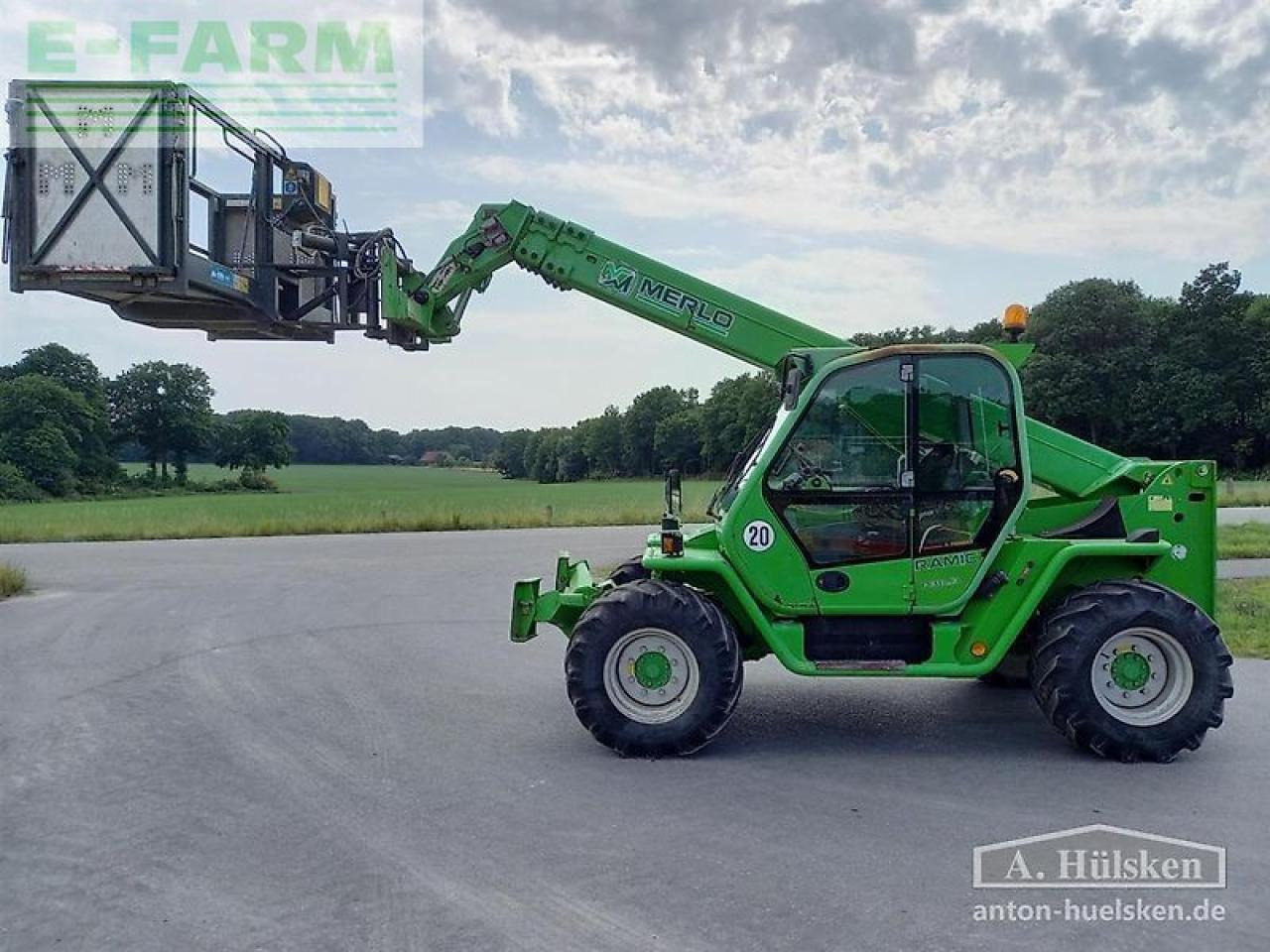 Merlo p38.13 inkl. arbeitsbühne - Навантажувач телескопічний: фото 1 Merlo p38.13 inkl. arbeitsbühne - Навантажувач телескопічний: фото 1