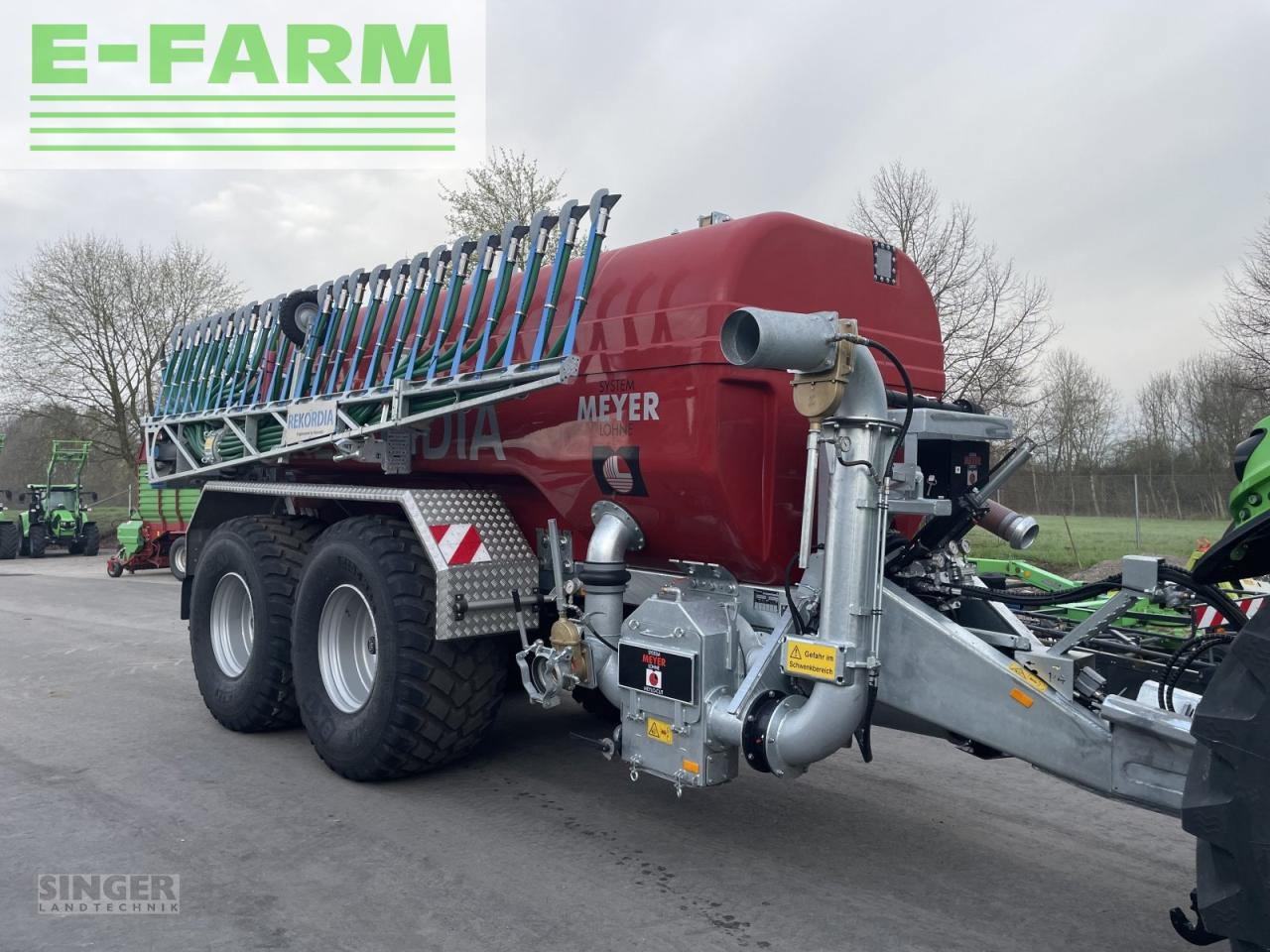 Meyer-Lohne mls 16000 mit bomech farmer 15 - Розкидач рідких добрив: фото 1 Meyer-Lohne mls 16000 mit bomech farmer 15 - Розкидач рідких добрив: фото 1