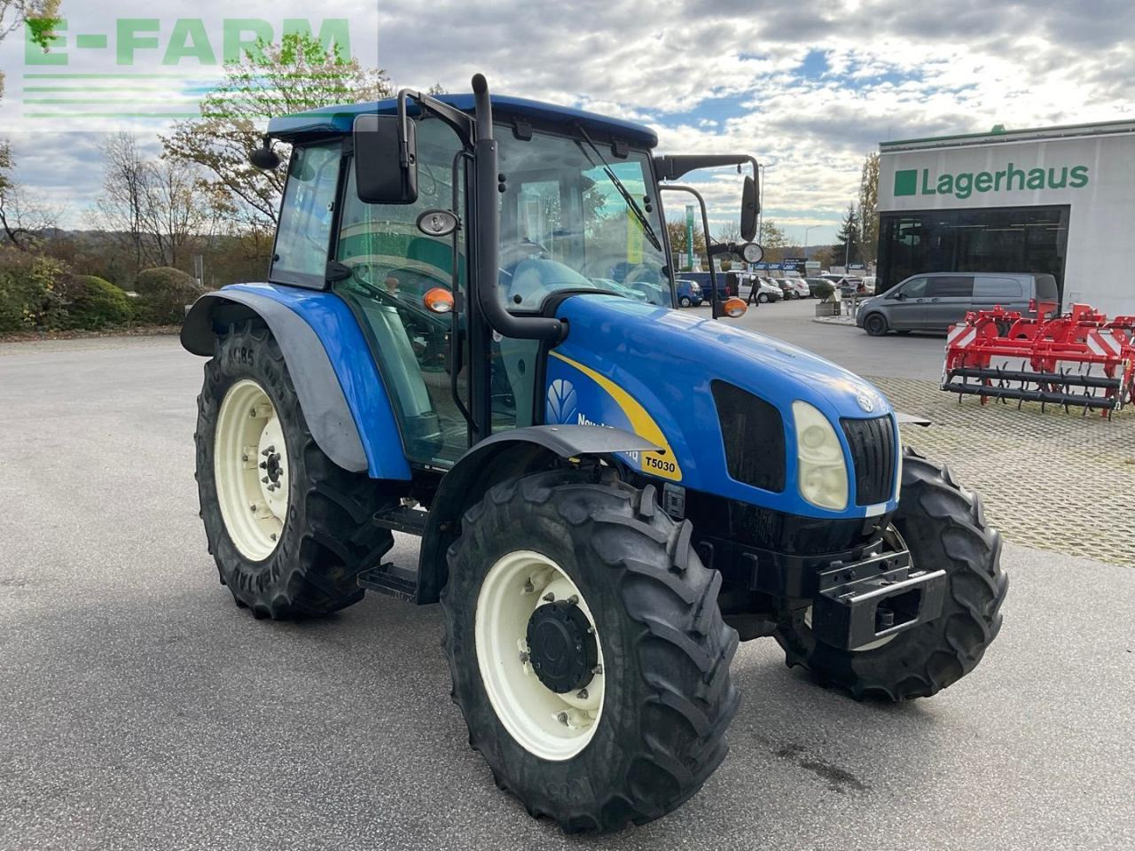 New Holland T 5030 - Трактор: фото 4 New Holland T 5030 - Трактор: фото 4