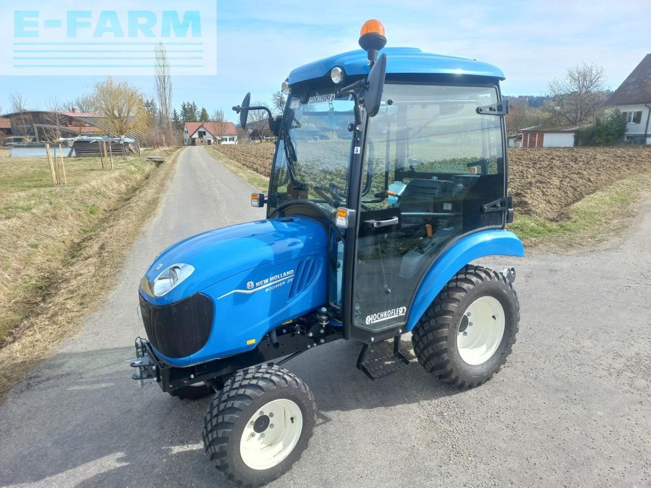 New Holland boomer 25 - Трактор: фото 1 New Holland boomer 25 - Трактор: фото 1