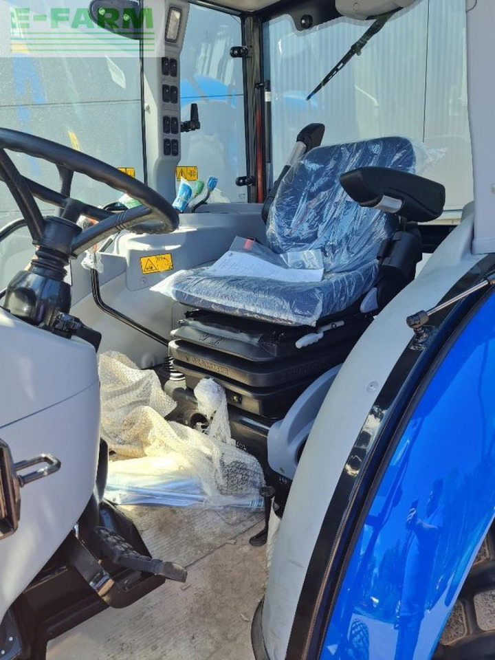 New Holland boomer 55 - Трактор: фото 3 New Holland boomer 55 - Трактор: фото 3
