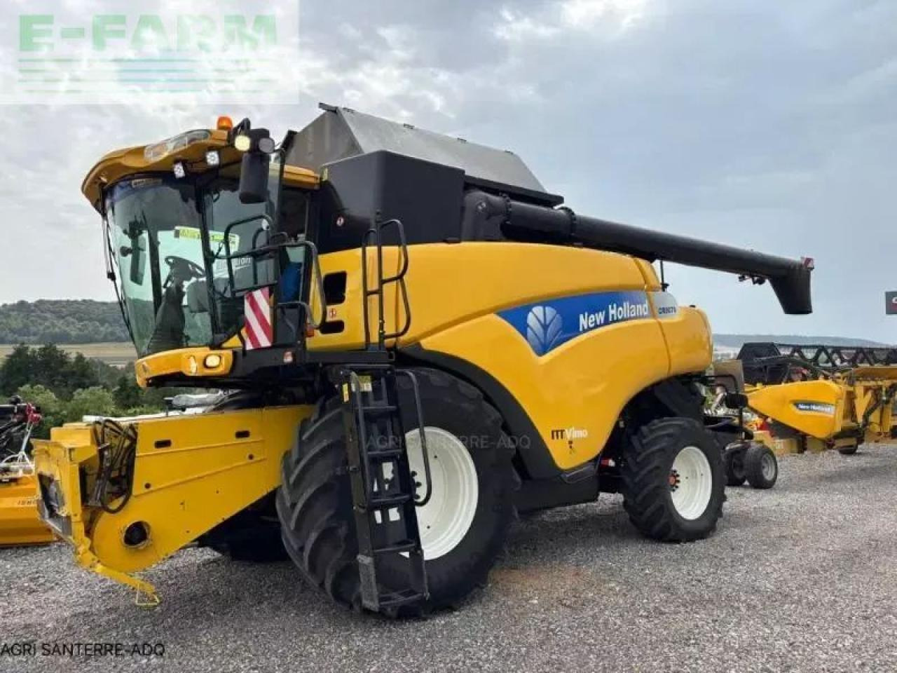 New Holland cr 9070 - Зернозбиральний комбайн: фото 1 New Holland cr 9070 - Зернозбиральний комбайн: фото 1