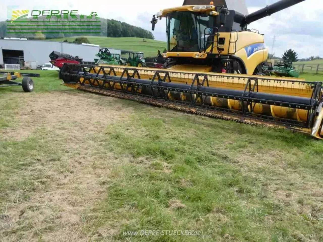 New Holland cr 9090 elevation - Зернозбиральний комбайн: фото 2 New Holland cr 9090 elevation - Зернозбиральний комбайн: фото 2