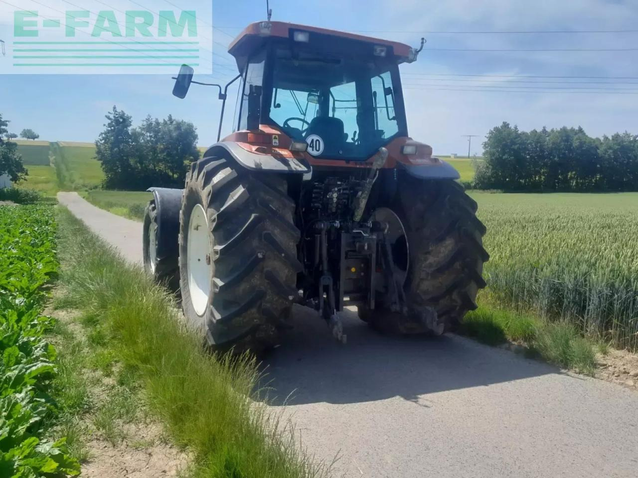 New Holland g210 - Трактор: фото 4 New Holland g210 - Трактор: фото 4