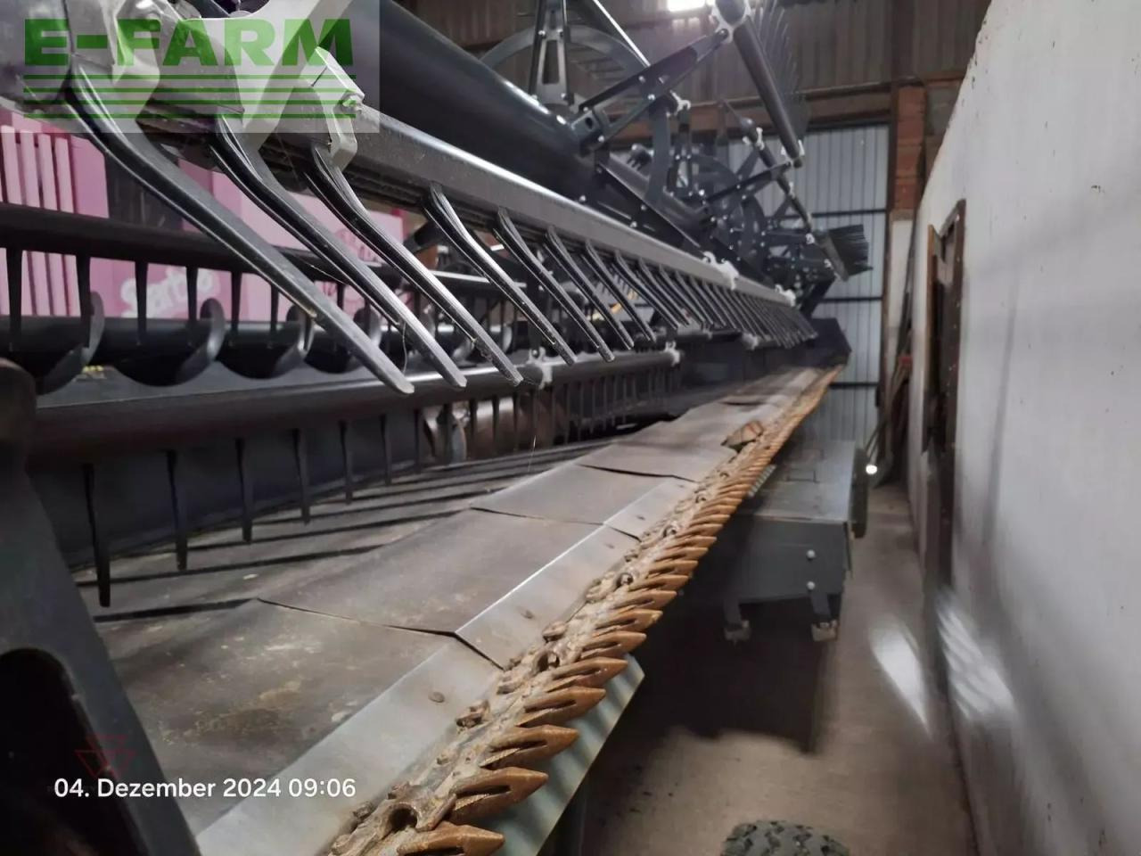 New Holland new holland cr9080 - Зернозбиральний комбайн: фото 4 New Holland new holland cr9080 - Зернозбиральний комбайн: фото 4