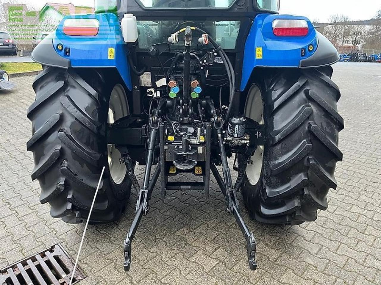New Holland t 5.95 - Трактор: фото 5 New Holland t 5.95 - Трактор: фото 5