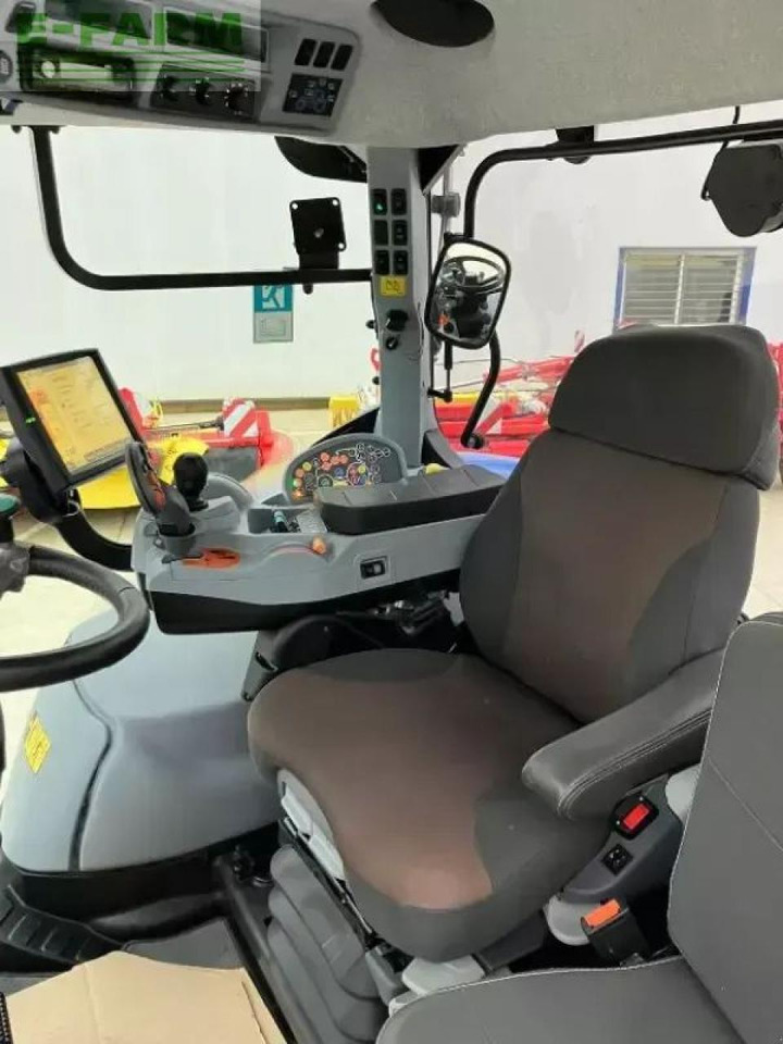 New Holland t 7.260 autocommand gps - Трактор: фото 5 New Holland t 7.260 autocommand gps - Трактор: фото 5