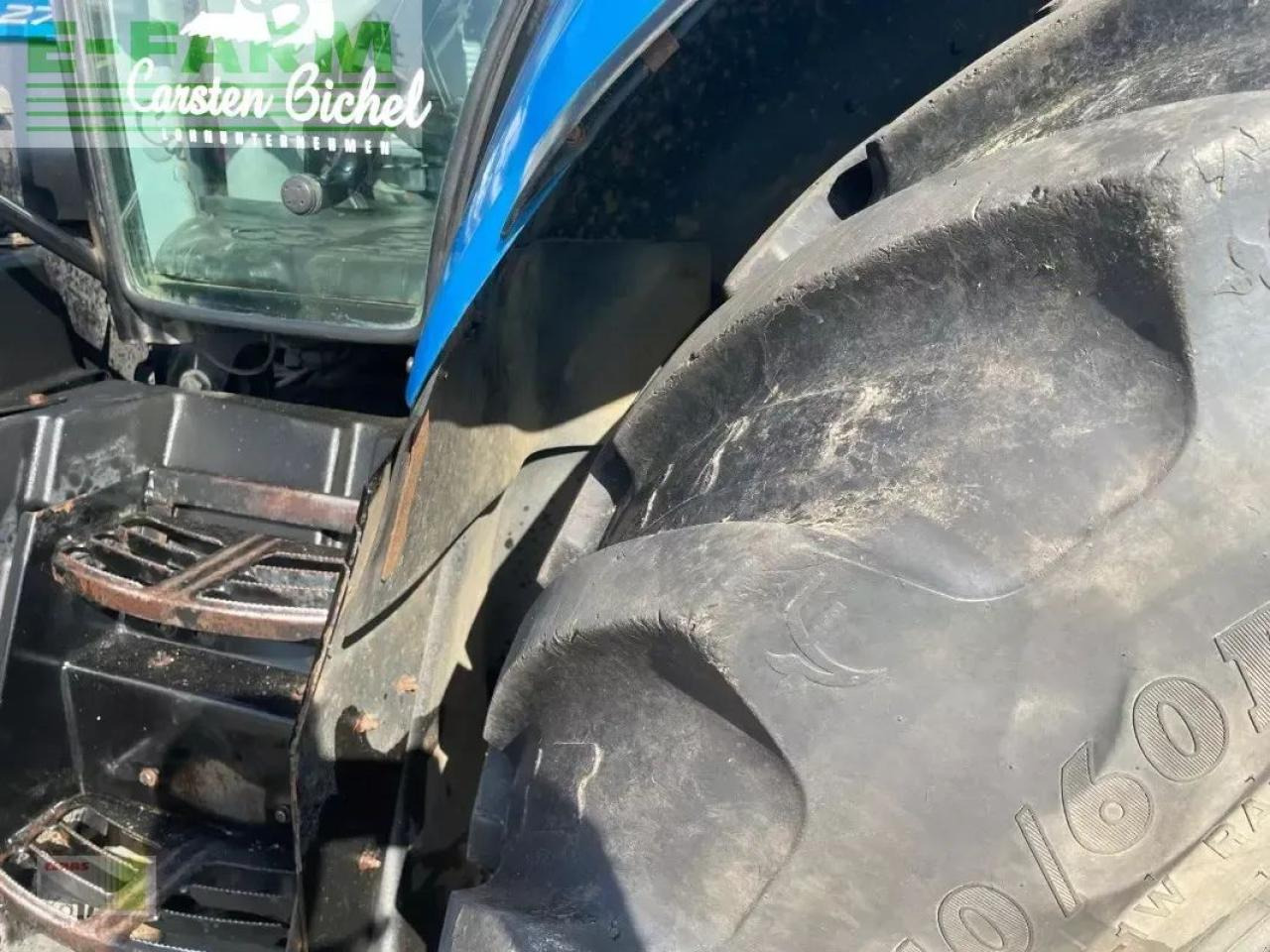 New Holland t 7.270 - Трактор: фото 4 New Holland t 7.270 - Трактор: фото 4