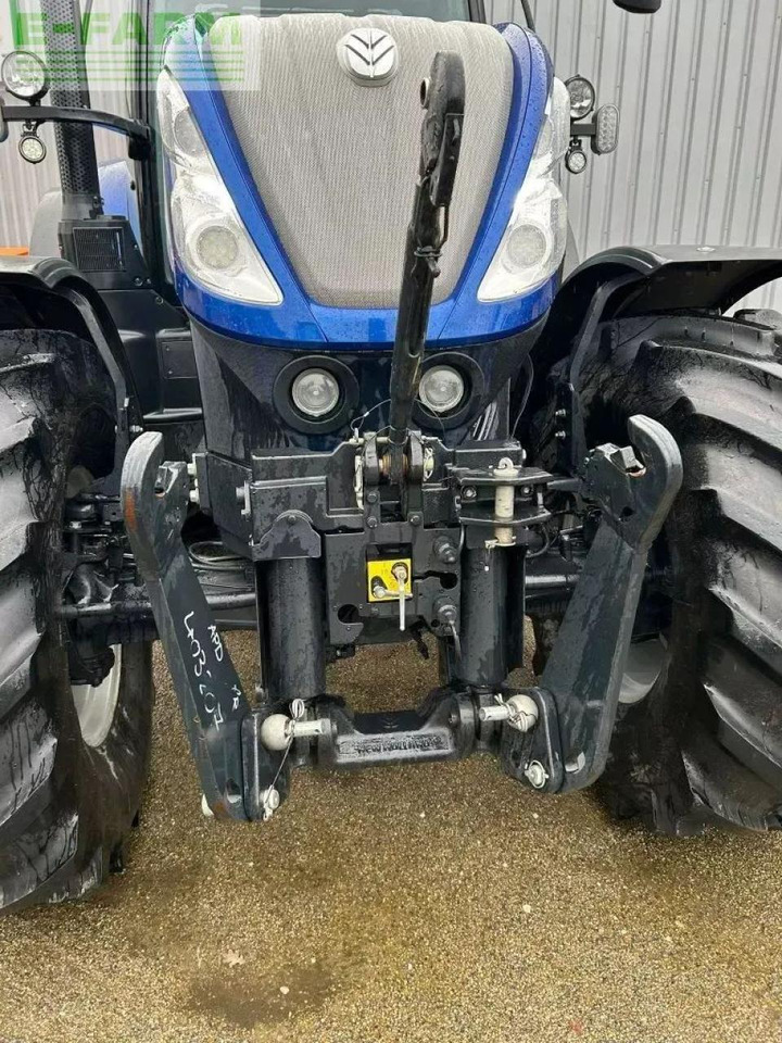New Holland t.7 270 ac - Трактор: фото 4 New Holland t.7 270 ac - Трактор: фото 4