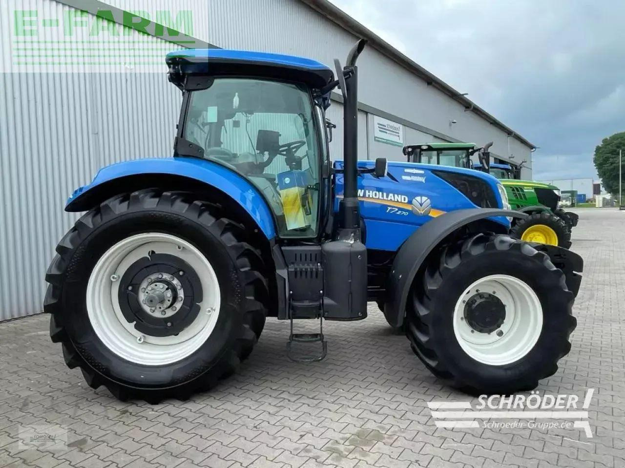 New Holland t 7.270 autocommand - Трактор: фото 2 New Holland t 7.270 autocommand - Трактор: фото 2