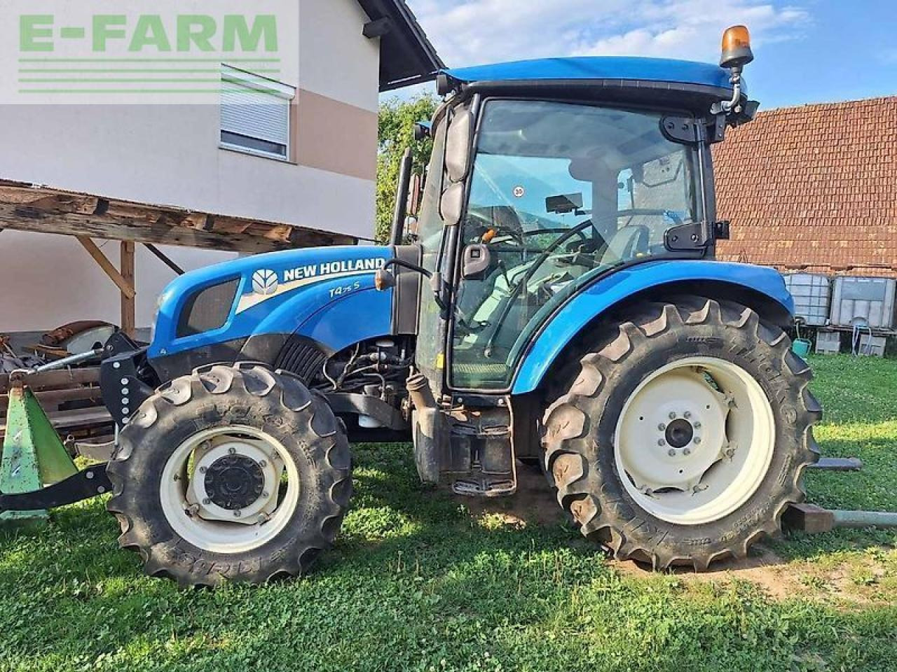 New Holland t4.75s S - Трактор: фото 2 New Holland t4.75s S - Трактор: фото 2