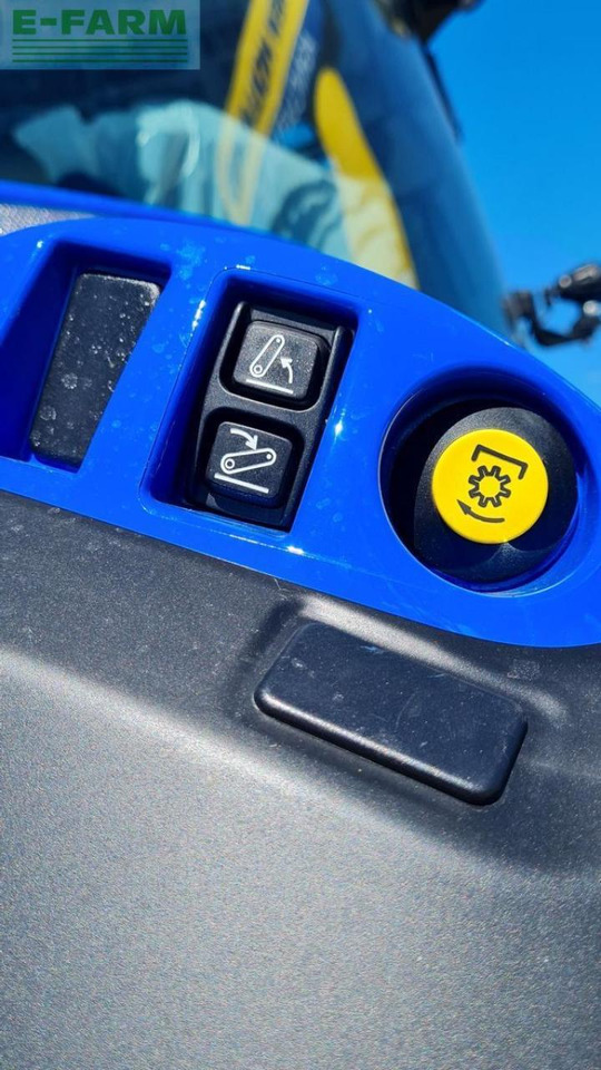 New Holland t5.110 dynamic command (stage v) - Трактор: фото 5 New Holland t5.110 dynamic command (stage v) - Трактор: фото 5