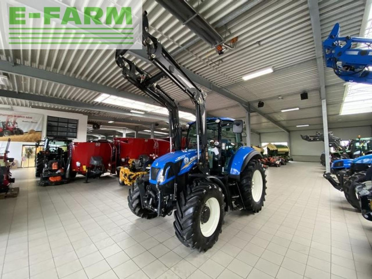 New Holland t5.115 electro command - Трактор: фото 2 New Holland t5.115 electro command - Трактор: фото 2