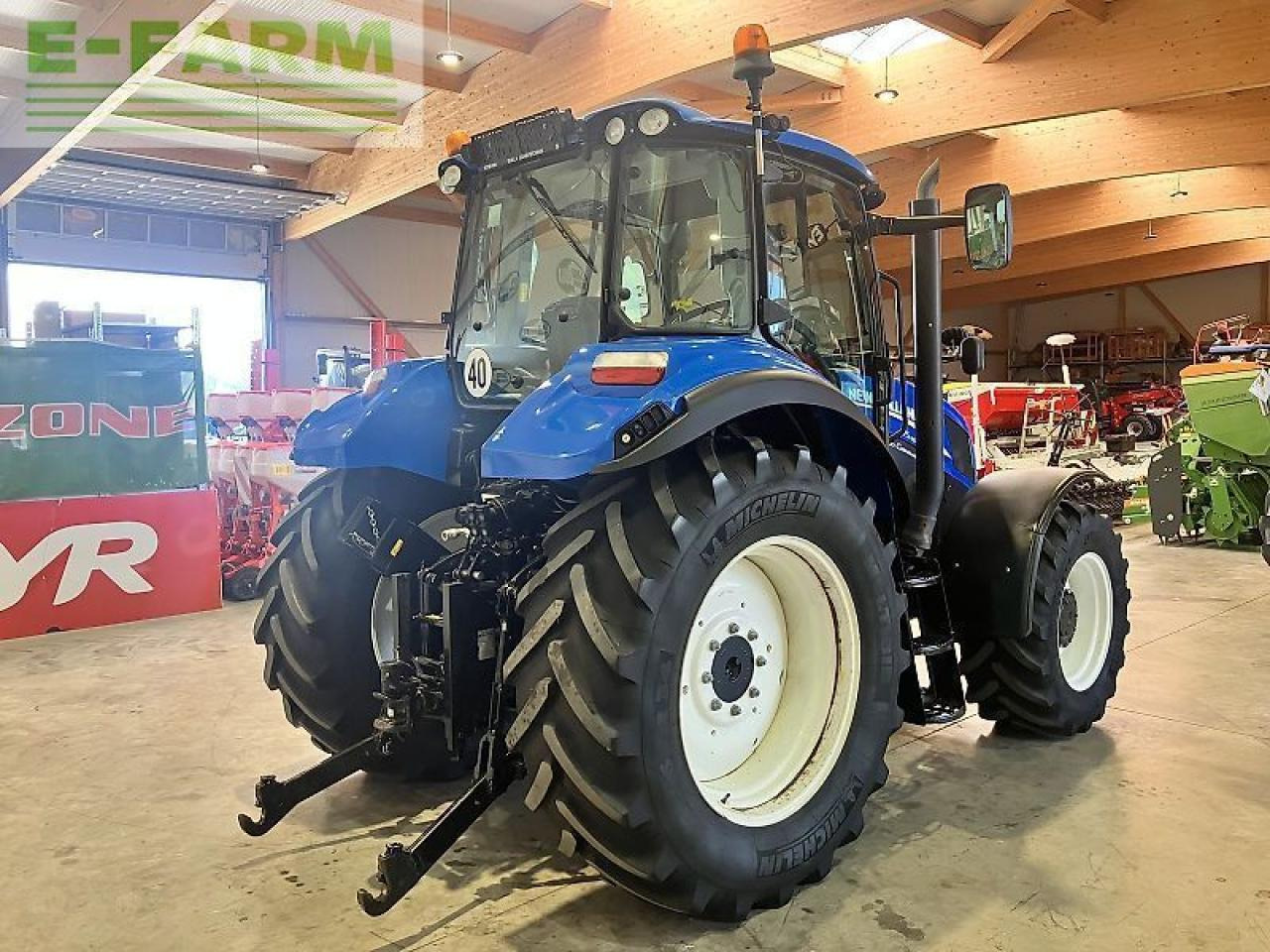 New Holland t5.115 electro command - Трактор: фото 3 New Holland t5.115 electro command - Трактор: фото 3