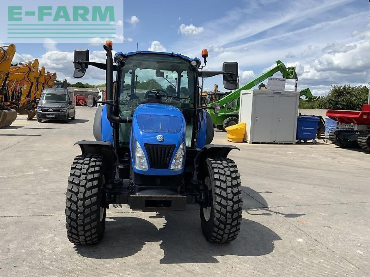 New Holland t5.95 tractor (st23758) - Трактор: фото 3 New Holland t5.95 tractor (st23758) - Трактор: фото 3