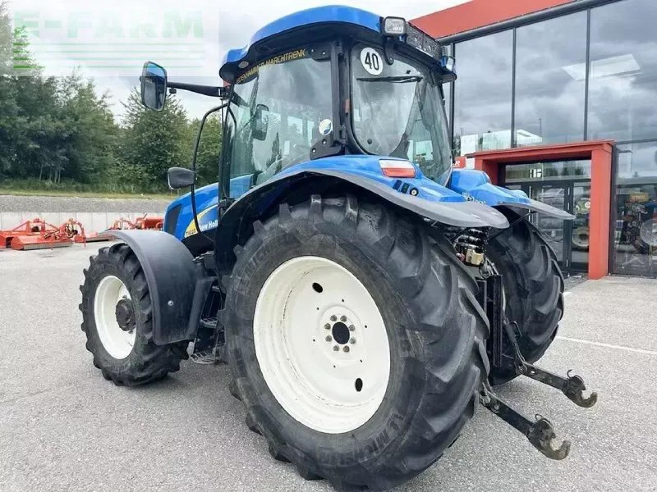 New Holland t6020 elite Elite - Трактор: фото 4 New Holland t6020 elite Elite - Трактор: фото 4