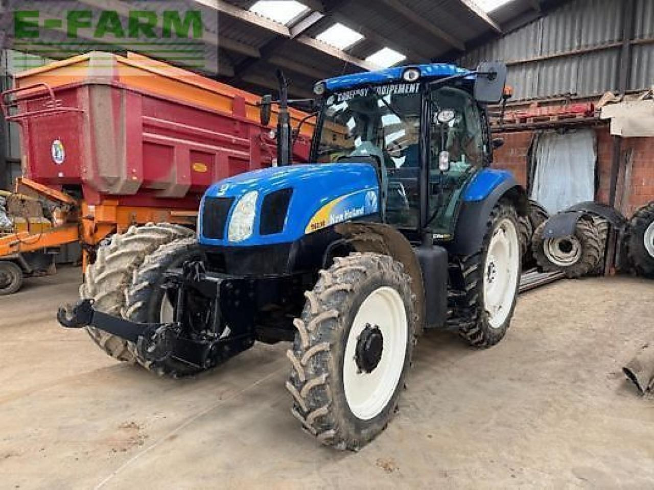 New Holland t6030 - Трактор: фото 1 New Holland t6030 - Трактор: фото 1