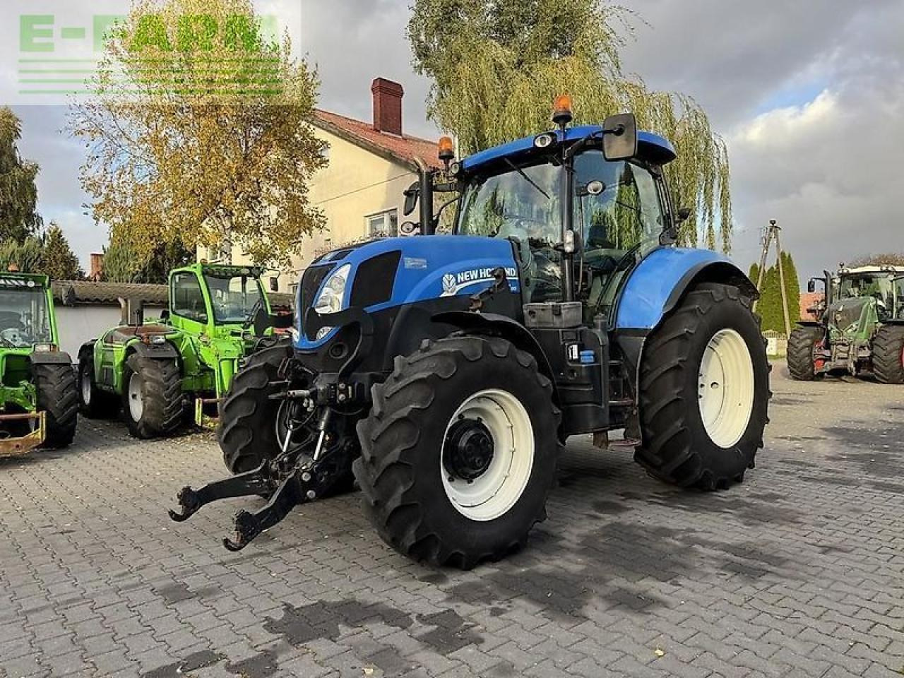 New Holland t7.185 powercommand - sidewinder ii - Трактор: фото 1 New Holland t7.185 powercommand - sidewinder ii - Трактор: фото 1