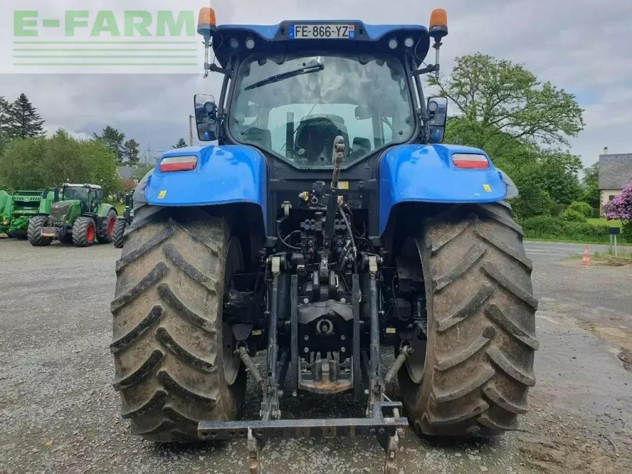 New Holland t7.195s S - Трактор: фото 5 New Holland t7.195s S - Трактор: фото 5