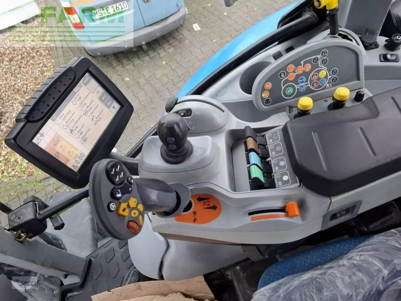 Трактор New Holland t7.210 ac: фото 10 Трактор New Holland t7.210 ac: фото 10