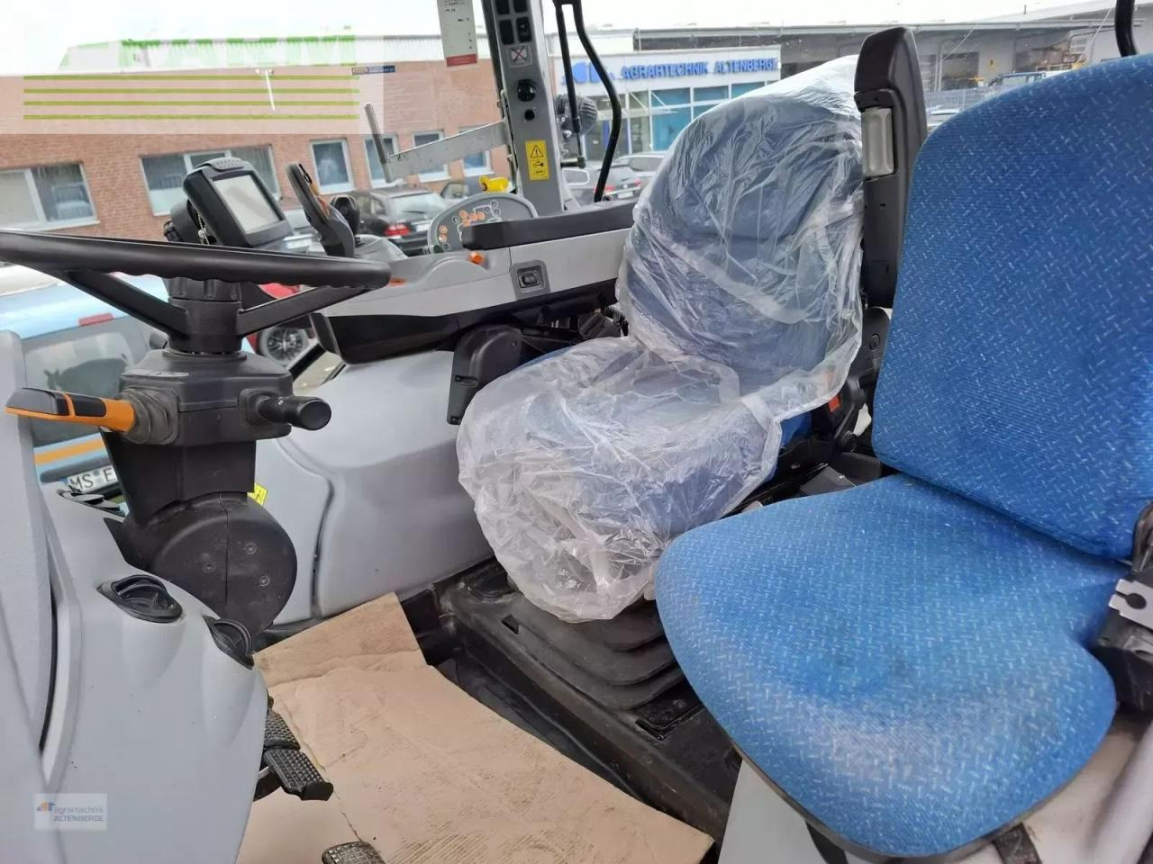 Трактор New Holland t7.210 ac: фото 9 Трактор New Holland t7.210 ac: фото 9