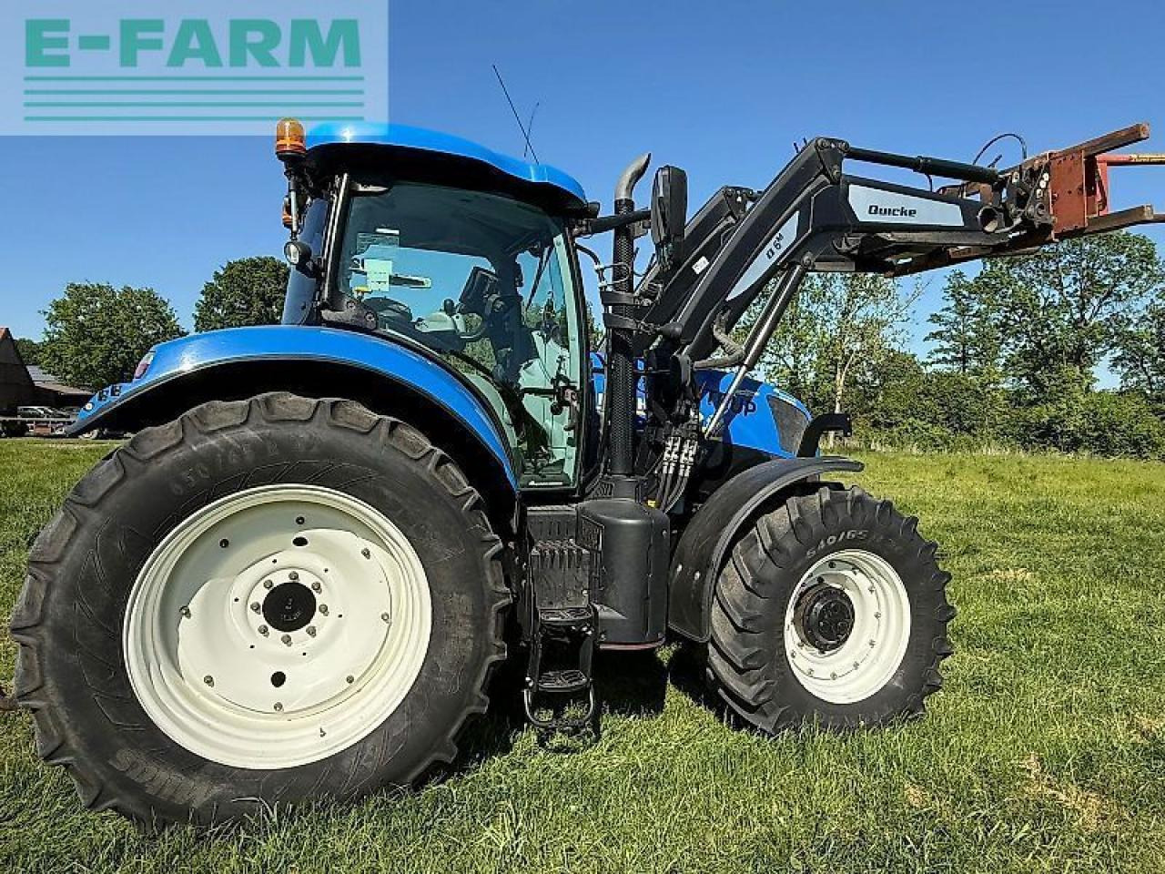 New Holland t7.210 auto command - Трактор: фото 2 New Holland t7.210 auto command - Трактор: фото 2